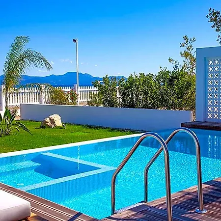 Sun 'n Chill, Boutique & Hotel