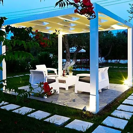 Sun 'n Chill, Boutique & 4*